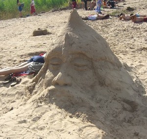 Пляжное творчество