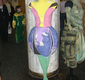 Выставка костюма