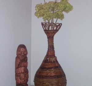 Скульптура Плотник и ваза