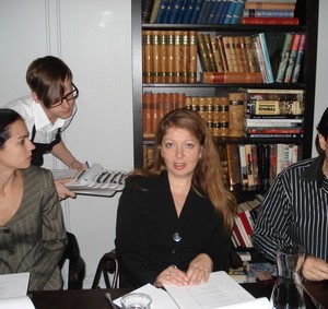 5. Арина Барсукова («Эксперт юг»), Марина Бревнова («НТА-Приволжье») и финский журналист  Рики Кажандер
