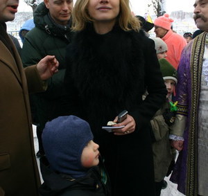 Наталья Водянова с сыном Лукасом - фото 15