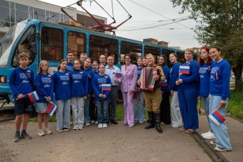 Два новых «Вагона Победы» начали курсировать в Нижнем Новгороде