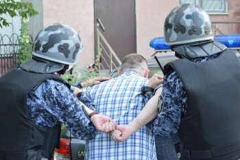 Пьяный кстовчанин напал с топором на сотрудницу букмекерской конторы