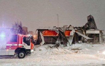Три человека пострадали при пожаре на автомойке в Ижевске