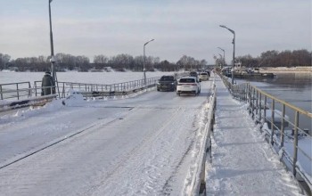 Наплавной мост через Оку восстановили на дороге Павлово — Тумботино