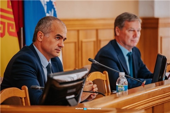 Чебоксарские дорожники готовятся к встрече с гололедицей и зимними осадками Чебоксарские дорожники готовятся к встрече с гололедицей и зимними осадками