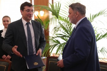 Губернатор Нижегородской области Глеб Никитин и глава ФАС РФ Игорь Артемьев подписали дополнительное соглашение о сотрудничестве