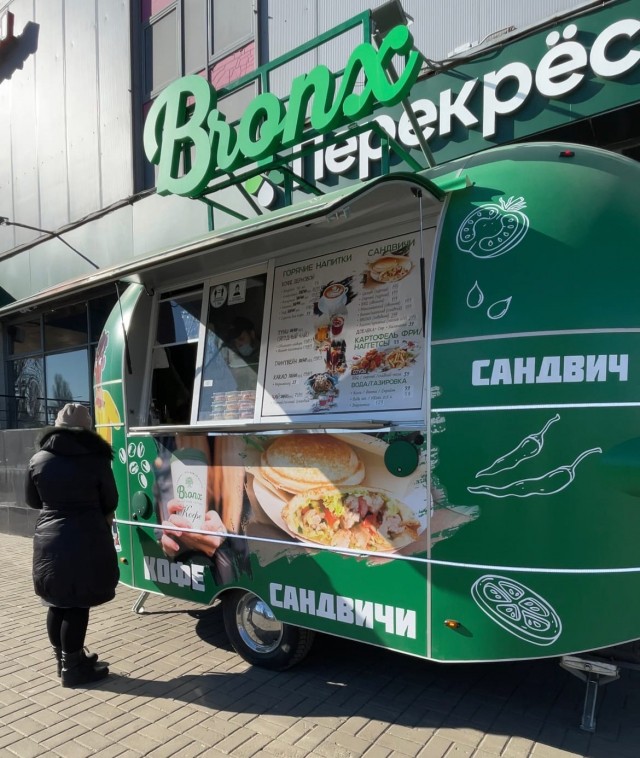 Фудтрак открылся возле ТЦ "Муравей" в Нижнем Новгороде