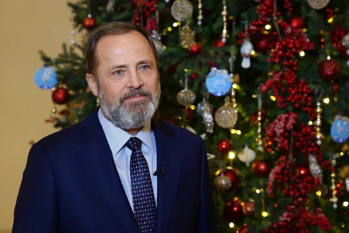 Игорь Комаров принял участие в акции "Ёлка желаний-2025"