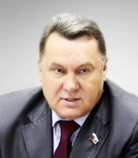 Член Совфеда РФ от Нижегородской области Валерий Шнякин попал в расширенный список россиян, против которых ЕС намерена применить санкции в связи с событиями на Украине