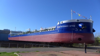 Построенный нижегородским заводом &quot;Красное Сормово&quot; танкер - химовоз проекта RST27 спущен на воду