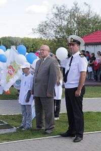 Валерий Шанцев вручил Нижегородскому морскому клубу сертификат на обновление технической базы 