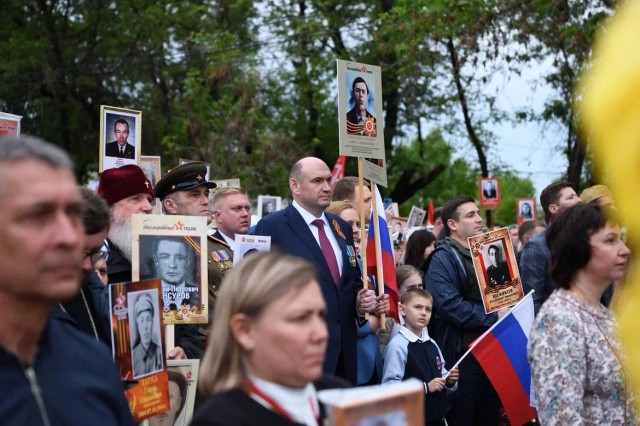 "Бессмертный полк" прошёл в Оренбурге "Бессмертный полк" прошёл в Оренбурге