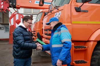 Юрий Шалабаев вручил водителям &quot;Нижегородского водоканала&quot; ключи от новой техники