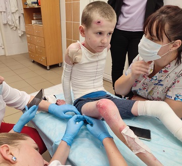 "Мама, почини меня!": история мальчика-бабочки, первым в России получившего ГЗТ "Мама, почини меня!": история мальчика-бабочки, первым в России получившего ГЗТ