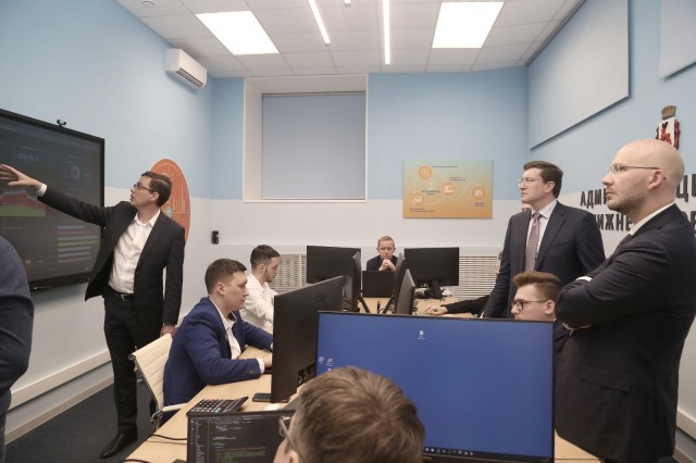 Первый в РФ муниципальный аналитический центр начал работать в Нижнем Новгороде 1 июня Первый в РФ муниципальный аналитический центр начал работать в Нижнем Новгороде 1 июня