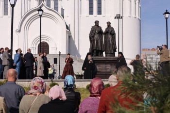 Памятник Петру и Февронии открыли в Дзержинске