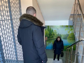 ДУК отремонтировал подъезд дома по улице Лопатина в Нижнем Новгороде по требованию жилинспекции