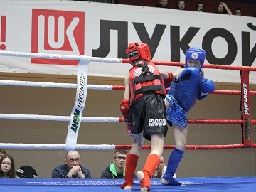 ЛУКОЙЛ поддержал турнир по тайскому боксу