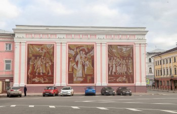 Отреставрированный триптих "Связь времен" в Нижнем Новгороде номинирован на премию "Золотой Трезини"