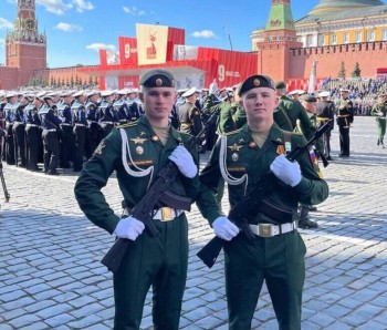 Чувашские выпускники прошли в Параде Победы в Москве Чувашские выпускники прошли в Параде Победы в Москве