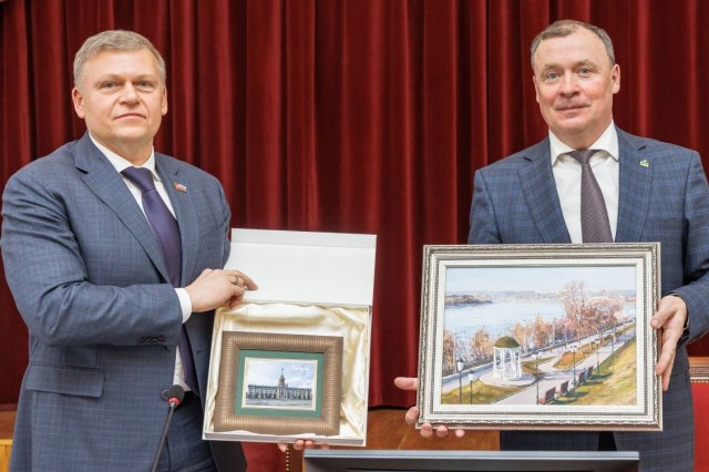 Пермь и Екатеринбург подписали соглашение о сотрудничестве в преддверии юбилеев