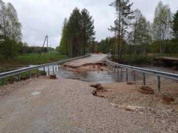 Дорога Ковернино - Сокольское перекрыта из-за размыва участка Дорога Ковернино - Сокольское перекрыта из-за размыва участка