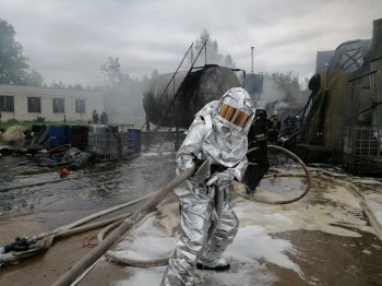 Пожар в ангаре с цистернами с дизельным топливом произошёл в сормовской промзоне Нижнего Новгорода 