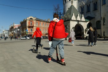 Меры повышения безопасности дорожного движения при использовании электросамокатов обсудили в Нижнем Новгороде