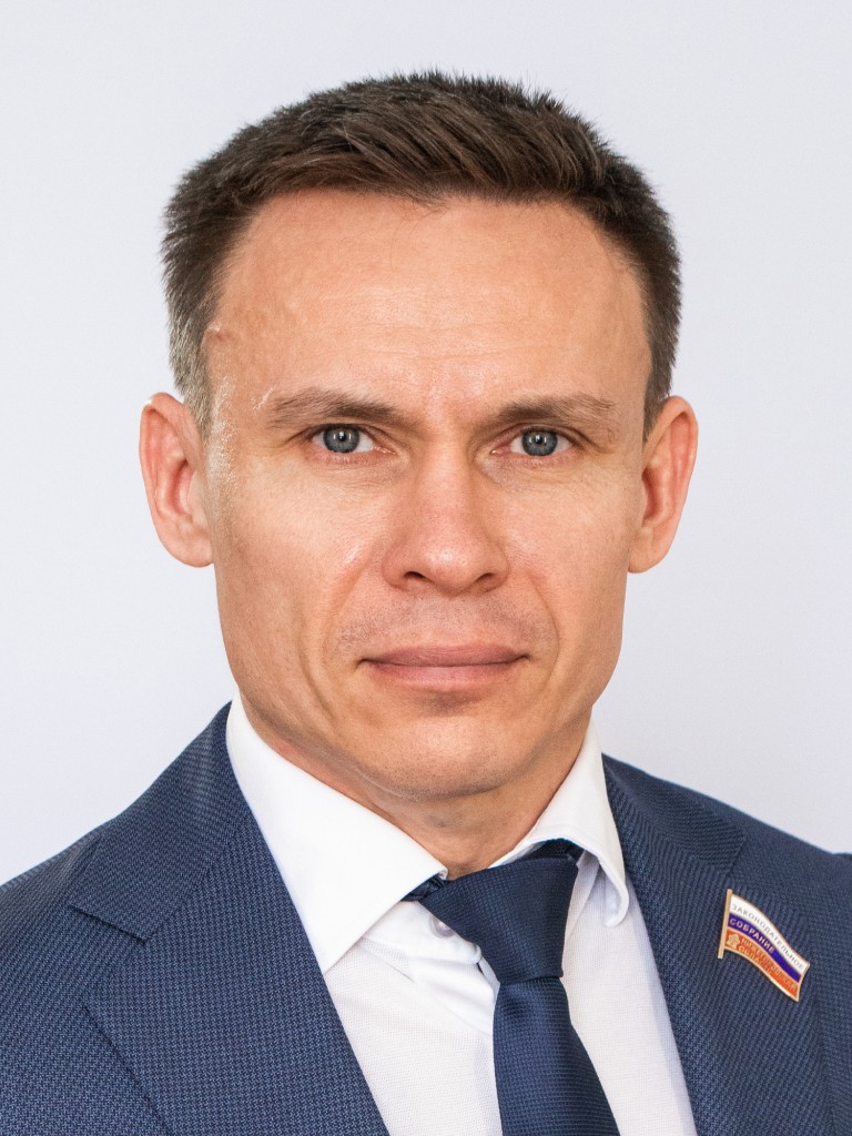 Депутаты ЗС НО приняли отставку Александра  Парамонова