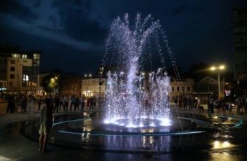 Несколько режимов для разного времени суток установлено в фонтане у КЗ &quot;Юпитер&quot; Нижнего Новгорода