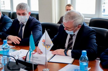 Нижегородский парламент и Сахалинская областная Дума подписали соглашение о сотрудничестве