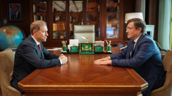 Денис Мантуров и Глеб Никитин обсудили промпотенциал Нижегородской области Денис Мантуров и Глеб Никитин обсудили промпотенциал Нижегородской области