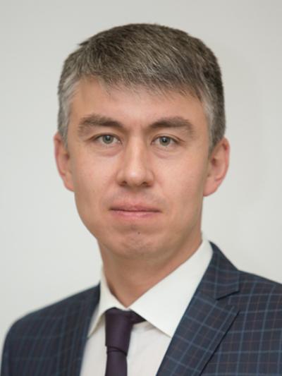 Рустам Ахметвалеев назначен руководителем аппарата Госсовета Удмуртии Рустам Ахметвалеев назначен руководителем аппарата Госсовета Удмуртии