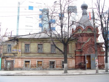 Дом на ул Варварская в центре Нижнего Новгорода снесли из-за утечки на сетях водоснабжения