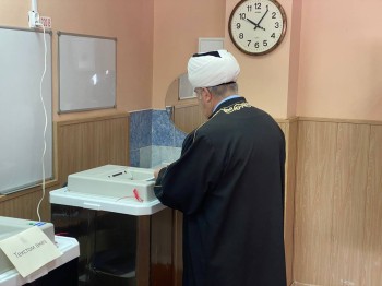 Председатель ДУМНО Гаяз-хазрат Закиров принял участие в проголосовал на выборах президента 