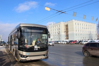 Троллейбус с увеличенным автономным ходом курсирует по улицам Ижевска