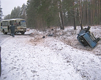 В Нижегородской области столкнулись междугородний автобус и иномарка, пострадали 4 ребенка
