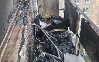 Мужчину спасли со вспыхнувшего балкона в Нижнем Новгороде Мужчину спасли со вспыхнувшего балкона в Нижнем Новгороде