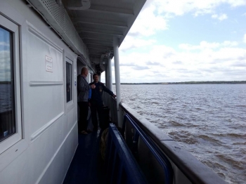 Теплоход с 140 пассажирами на борту сел на мель в Нижегородской области из-за тумана