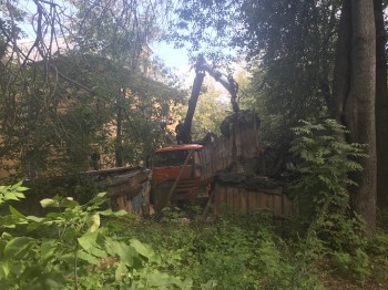 Аварийные сараи сносят на ул. Бекетова после обращения жителей к главе Нижнего Новгорода Владимиру Панову