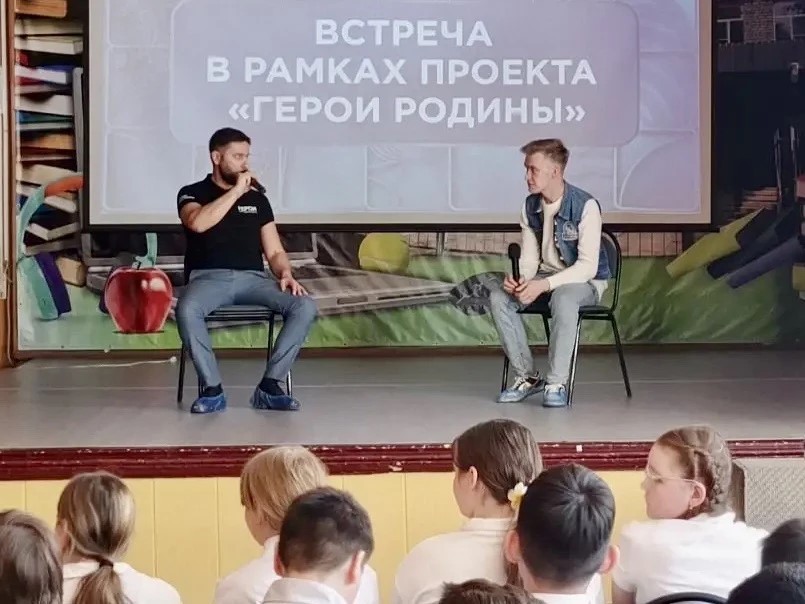 Николай Малеев провел урок мужества в школе №177 Николай Малеев провел урок мужества в школе №177