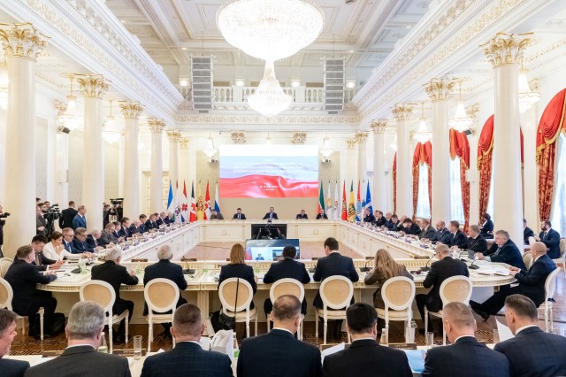 Патенты мигрантам принесли в бюджеты регионов ПФО почти 34 млрд рублей Патенты мигрантам принесли в бюджеты регионов ПФО почти 34 млрд рублей