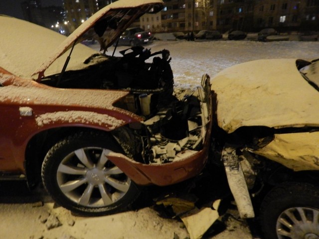 Четырехлетний ребенок пострадал при столкновении трех автомобилей в Уфе 24 декабря Четырехлетний ребенок пострадал при столкновении трех автомобилей в Уфе 24 декабря