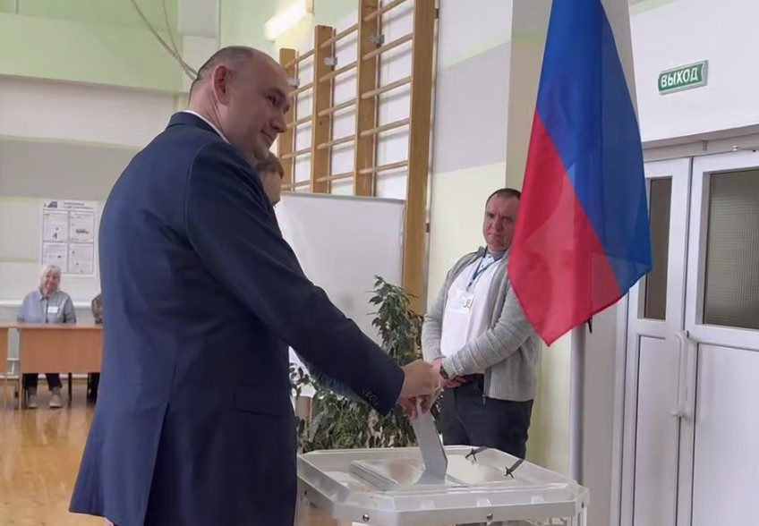 Евгений Солнцев отдал свой голос на выборах губернатора Оренбуржья