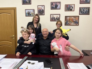 Сенатор РФ Александр Вайнберг помог организовать для детей из ДНР отдых в оздоровительном лагере Нижегородской области