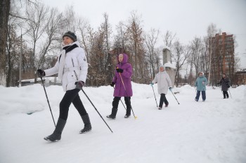 Занятия скандинавской ходьбой в Нижнем Новгороде набирают популярность