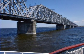 Прокуратура обязала РЖД отремонтировать мост через Волгу в Ульяновске