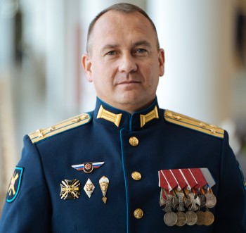 Евгений Чинцов: "Подвиг советского народа по освобождению мира от фашизма славят повсюду" Евгений Чинцов: "Подвиг советского народа по освобождению мира от фашизма славят повсюду"