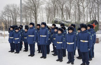 Полномасштабный макет И-16 установили в Чувашском кадетском корпусе